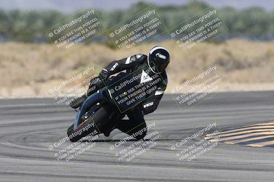 media/Oct-13-2025-Moto Forza (Mon) [[a66d839500]]/3-B Group/Session 3 (Turn 16)/